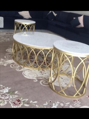 Minimalist Middle Living Room Table